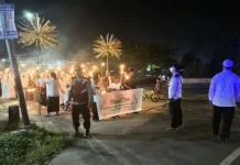 Polsek Putussibau Utara Melakukan Pengamanan Pawai Obor