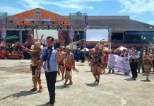 Kontingen Kecamatan Kelam Permai Tampilkan Semangat Kebersamaan di PGD Sintang