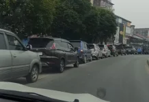 Antrian Panjang BBM Terjadi di Semua SPBU yang Ada di Sintang