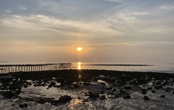 Berita Foto - Pesona Senja di Ekor Borneo - RRI.co.id