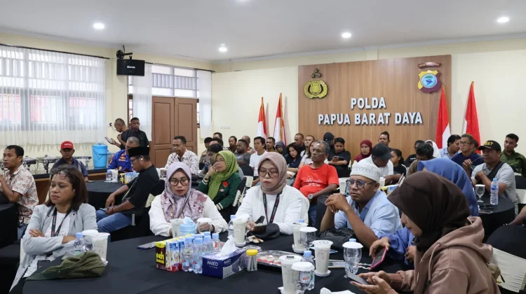 Kapolda PBD Bersama Insan Pers Melaksanakan Buka Puasa Bersama