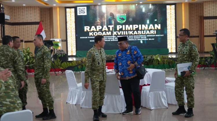 Kepala Badan Kesbangpol PBD Hadiri Rapim Kodam XVIII/Kasuari