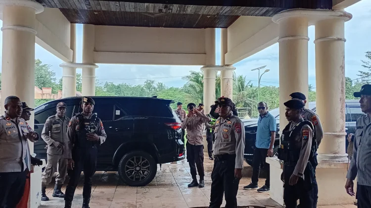 Polres Sorong Selatan Melaksanakan Pengamanan Rapat Paripurna II DPRD