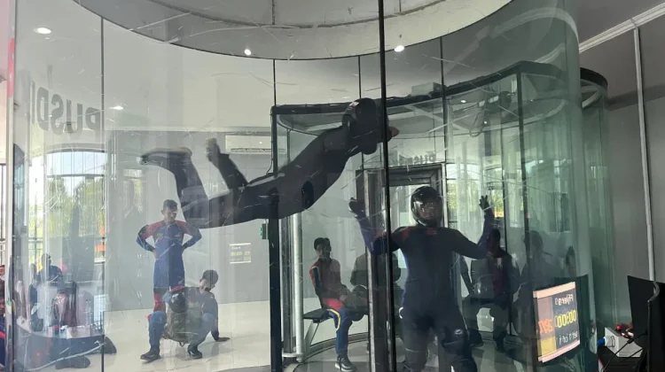 Taklukkan Gravitasi, Denipam 3 Marinir Asah Presisi Freefall di Wind Tunnel