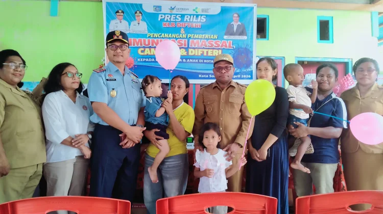 Temukan Kasus Difteri, Dinkes Kota Sorong Lakukan Imunisasi Massal