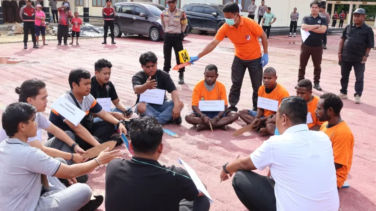 Polda PBD Gelar Rekonstruksi Kasus Pembunuhan Berencana di Tambrauw