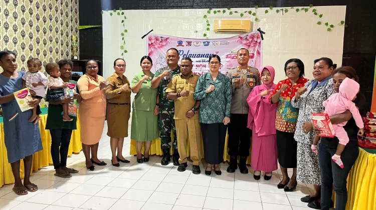 Pengurus Cabang IBI Sorong Selatan Menggelar Bakti Sosial