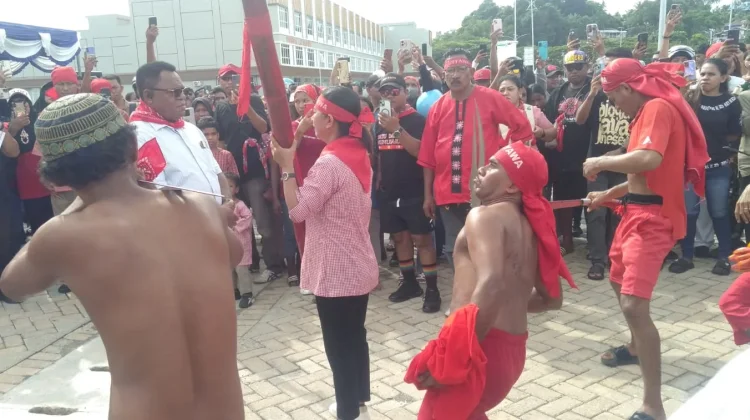 Yakop Kareth Ajak Warga Maluku Tetap Menjaga dan Pererat Ikatan Persaudaraan