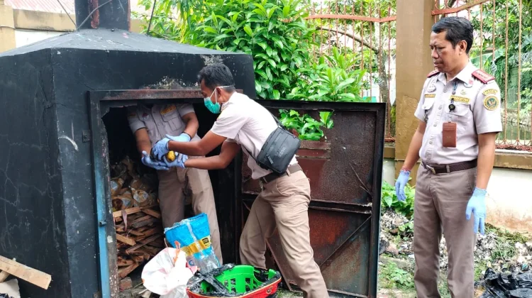 Balai Karantina Hewan, Ikan dan Tumbuhan Laksanakan Pemusnahan Pembawa HPHK