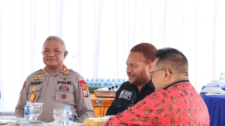 Wakapolda Papua Barat Daya Hadiri Aksi Makan Sumbang