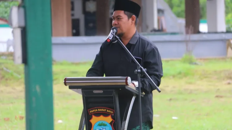Wakapolda PBD Serahkan Hewan Kurban Iduladha ke Pondok Pesantren Fahd Al- Muslim