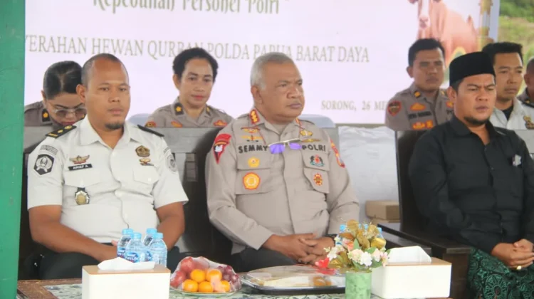 Wakapolda PBD Serahkan Hewan Kurban Iduladha ke Pondok Pesantren Fahd Al- Muslim