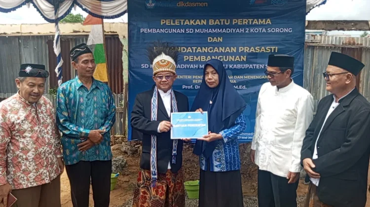 Peletakkan Batu Pertama Pembangunan SD Muhammadiyah 2 Kota Sorong