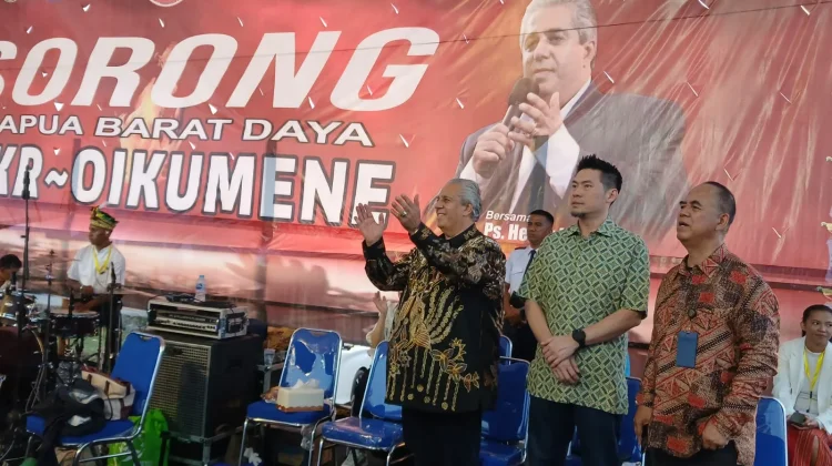 Ibadah KKR Oikumene PBD; Menghadirkan Pembicara Rev. Henry Hinn