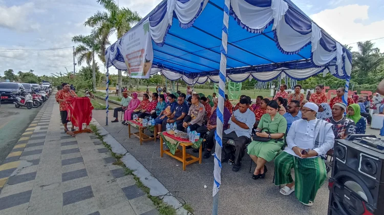DWP Sorong Selatan Berbagi Daging Kurban