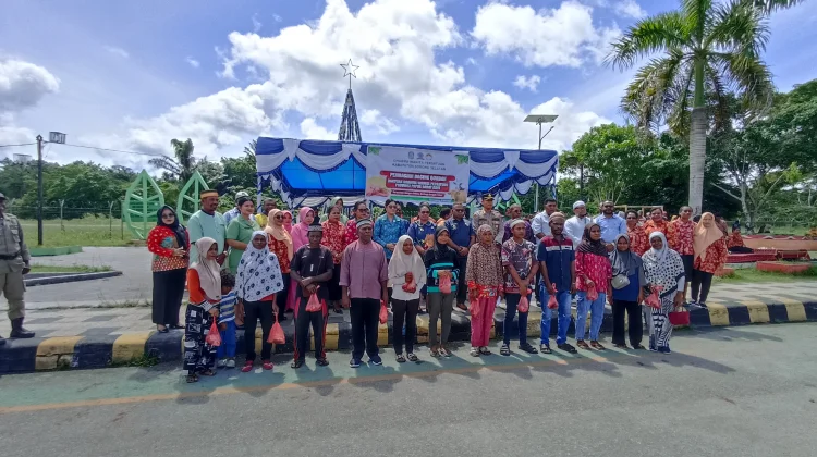 DWP Sorong Selatan Berbagi Daging Kurban