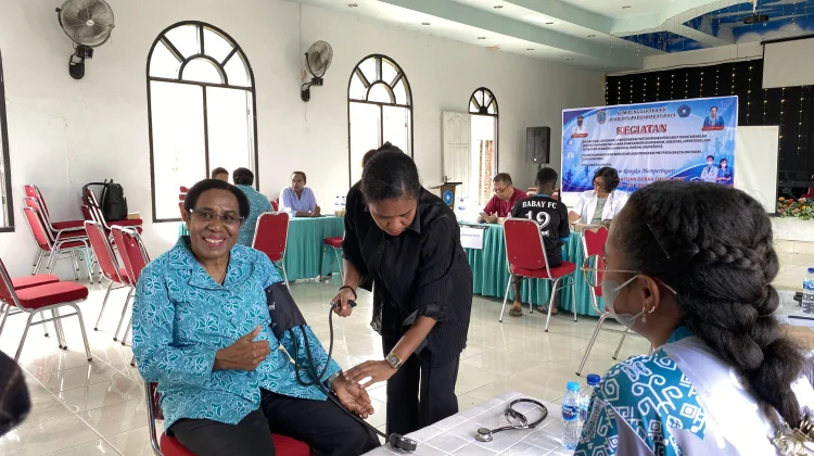 TP PKK PBD Gelar CKG dan Pengobatan Massal