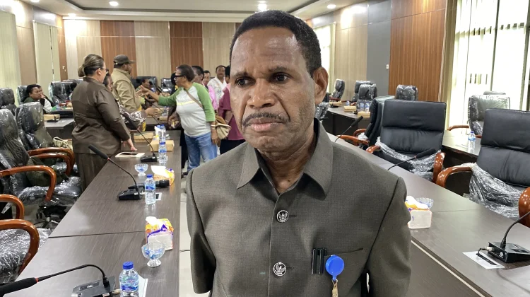 Komisi IV DPRP PBD Tunda Rapat Dengar Pendapatan Pedagang OAP
