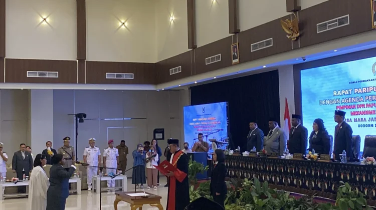 Pelantikan Wakil Ketua III DPRP Papua Barat Daya