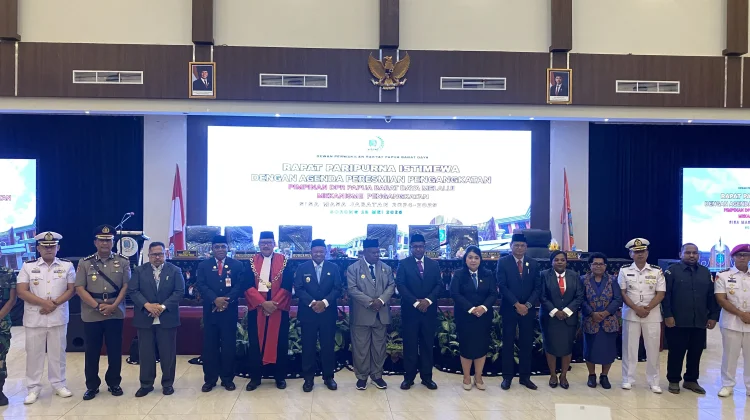 Pelantikan Wakil Ketua III DPRP Papua Barat Daya