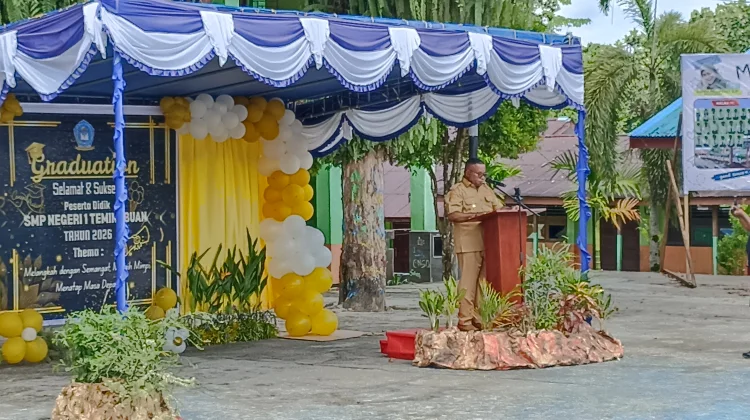 Penamatan Siswa Kelas IX SMP Negeri 1 Teminabuan