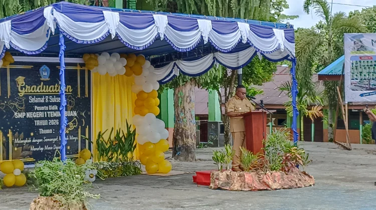 Penamatan Siswa Kelas IX SMP Negeri 1 Teminabuan