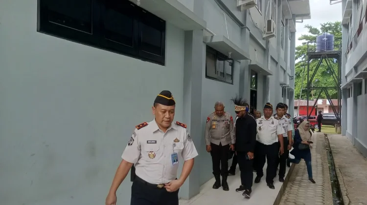 Kunjungi Lapas Sorong, DPR RI Soroti Overkapasitas Hunian Warga Binaan