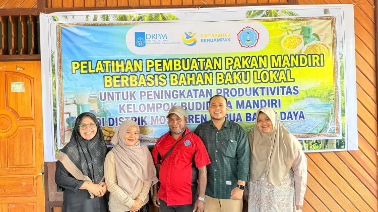 Pelatihan Pembuatan Pakan Mandiri Berbasis Bahan Baku Lokal di Sorong Selatan