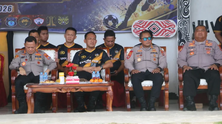 Kapolda PBD Resmi Buka Turnamen Sepak Bola Kapolda Cup II
