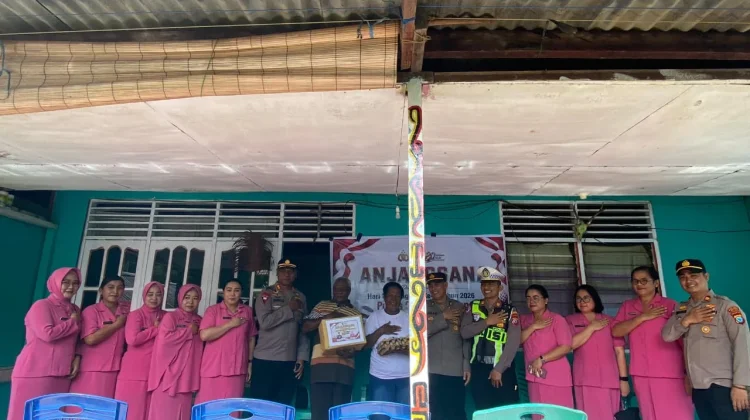 Polres Sorsel Anjangsana ke Purnawirawan dan Warakawuri hingga Panti Asuhan