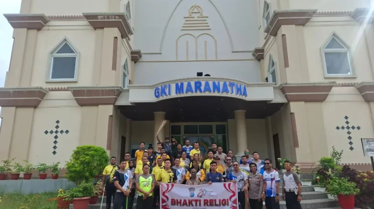 Polres Sorong Selatan Gelar Bhakti Religi di Masjid dan Gereja