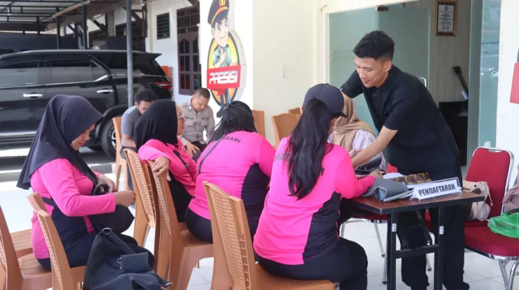 Polresta Sorong Kota Laksanakan Donor Darah dan Salurkan Bantuan Sosial