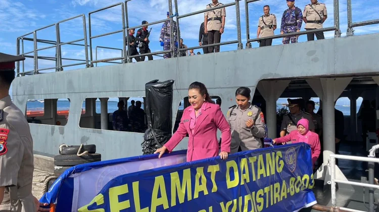 Polda PBD Laksanakan Upacara Tabur Bunga, Kenang Jasa Para Pahlawan Bhayangkara
