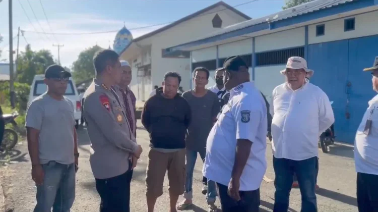 Sat Brimob Polda PBD Gerak Cepat Bantu Korban Bencana Kebakaran