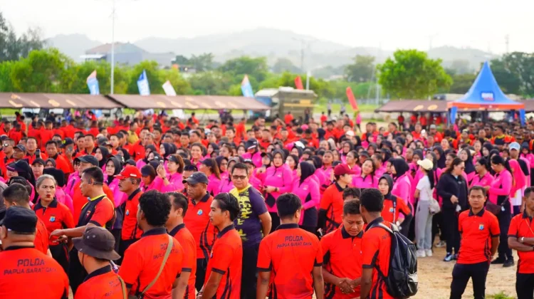 Kapolda PBD Pimpin Jalan Santai dan Olahraga Bersama Meriahkan Hari Bhayangkara