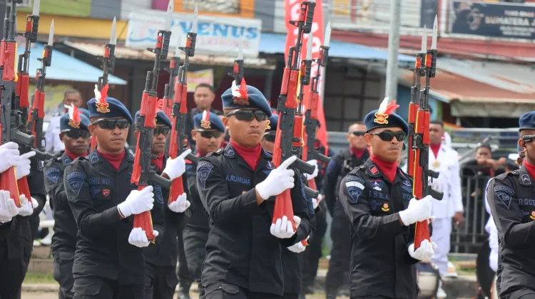 Wakapolda Papua Barat Daya Pimpin Upacara Hari Bhayangkara ke-80