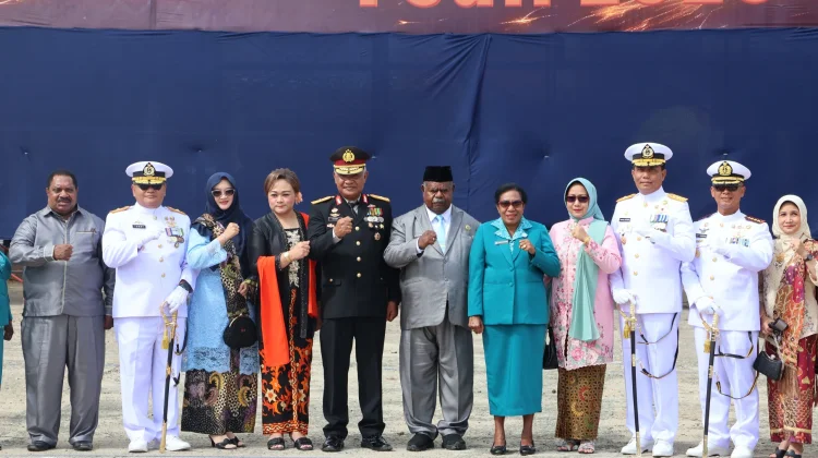 Wakapolda Papua Barat Daya Pimpin Upacara Hari Bhayangkara ke-80
