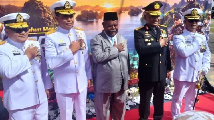 Dua Personel Polres Tambrauw Terima Penghargaan di Hari Bhayangkara ke-80