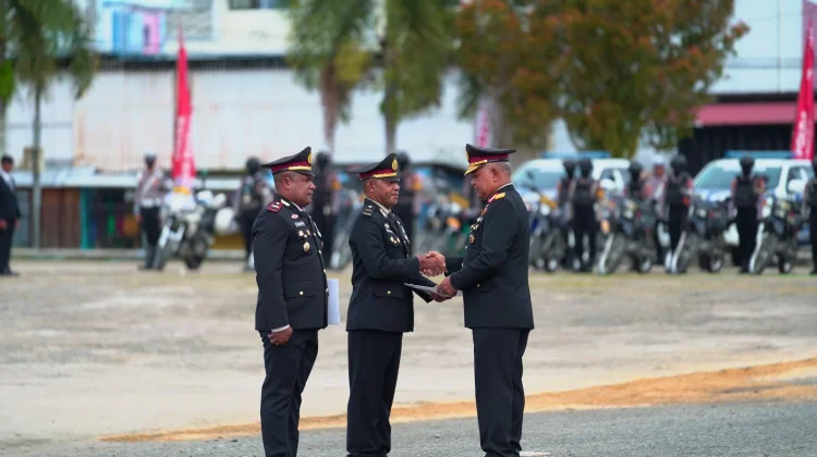 Dua Personel Polres Tambrauw Terima Penghargaan di Hari Bhayangkara ke-80