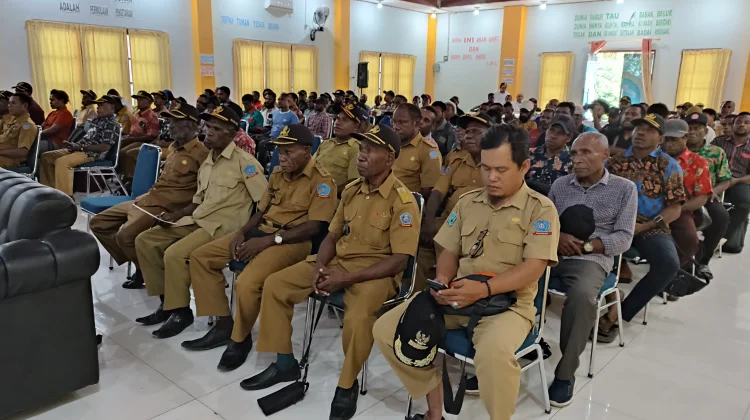 DPMK Sorong Selatan Sosialisasikan Masa Bhakti Kepala Kampung Periode 2020-2026