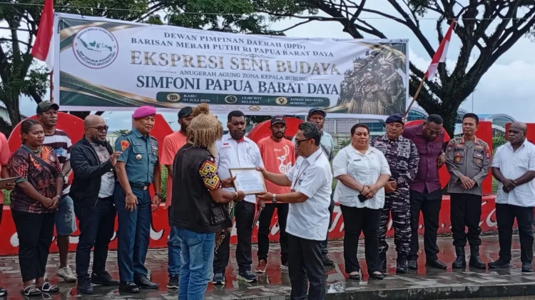Ekspresi Seni Budaya Simfoni Papua Barat Daya