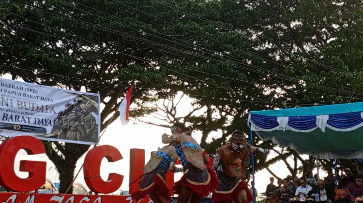 Ekspresi Seni Budaya Simfoni Papua Barat Daya
