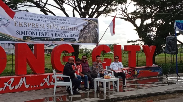 Ekspresi Seni Budaya Simfoni Papua Barat Daya