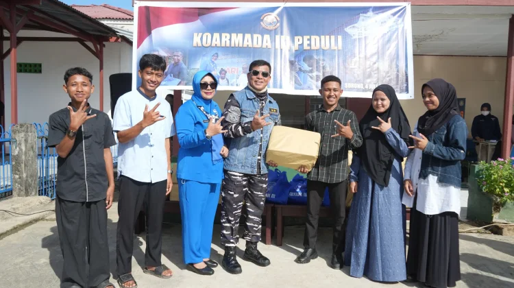 Koarmada III Peduli, Kunjungi Panti Asuhan Muhammadiyah Aimas dan Griya Lansia
