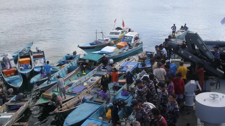 Pengabdian Prajurit Jalasena, Koarmada III Gelar Baksos dan Bakkes