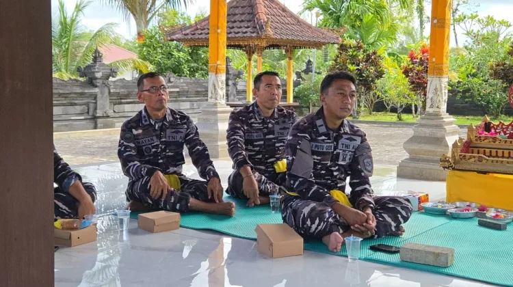 Tingkatkan Keimanan dan Ketakwaan, Koarmada III Ikuti Kauseri Agama Melalui Vicon
