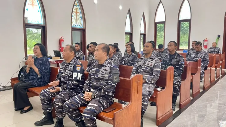 Tingkatkan Keimanan dan Ketakwaan, Koarmada III Ikuti Kauseri Agama Melalui Vicon