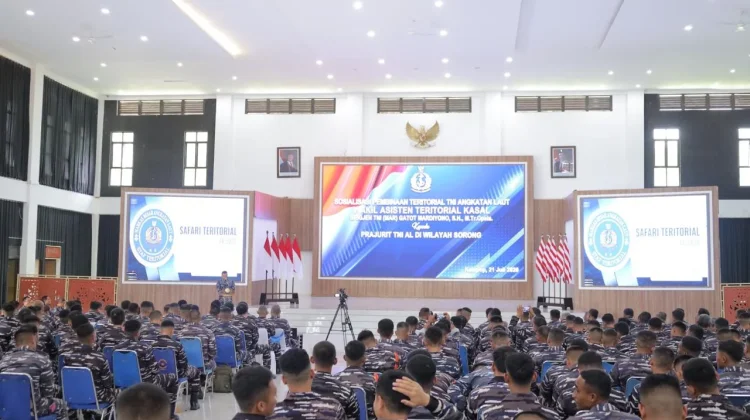 dalam Rangka Safari Teritorial, Waaster Berkunjung ke Koarmada III