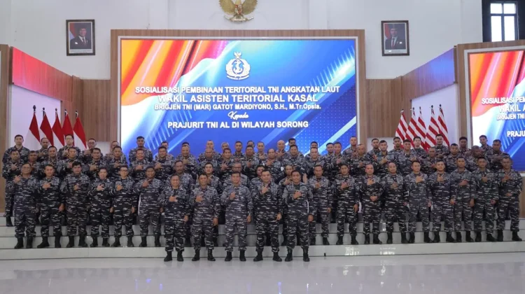 dalam Rangka Safari Teritorial, Waaster Berkunjung ke Koarmada III
