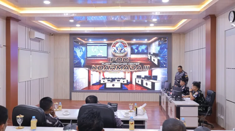 dalam Rangka Safari Teritorial, Waaster Berkunjung ke Koarmada III